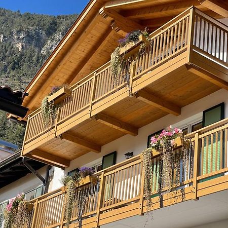 B&B La Casa Del Sole Ziano Di Fiemme Exterior photo